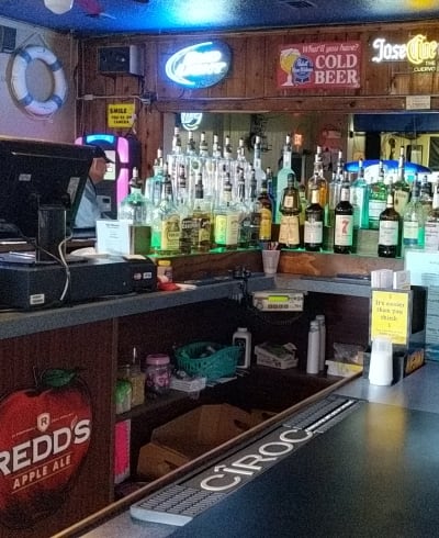 Off Shore Bar and Grill